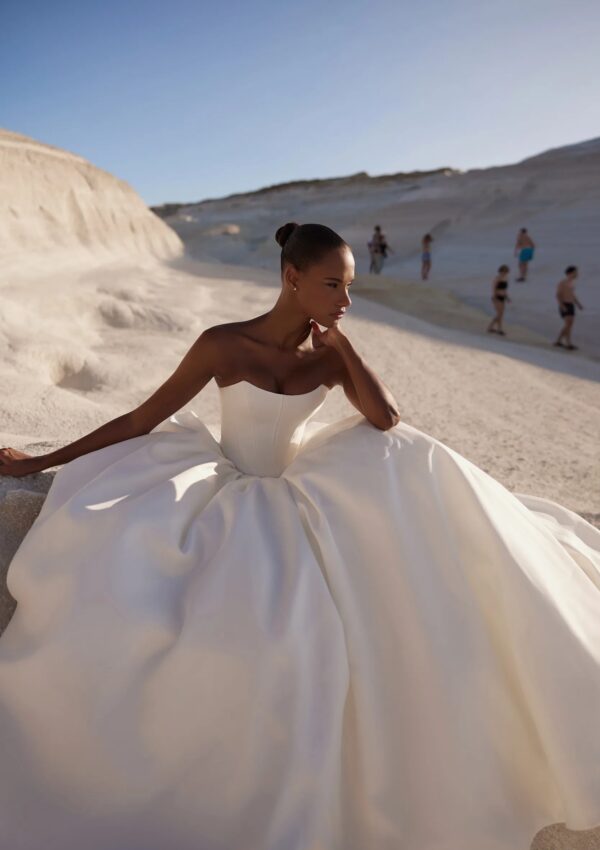 eva-lendel-este-love-bridal-london